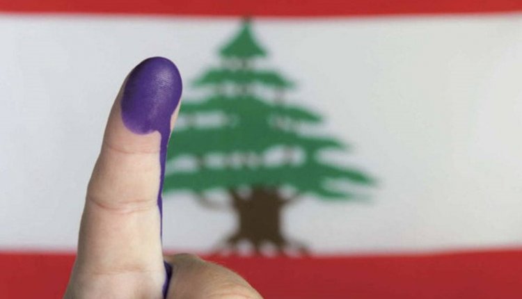 عون يتبرأ من التمديد ... و"القوات" خاسر