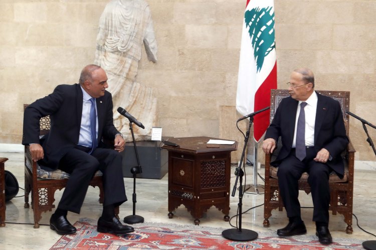 رسالة خطية من عون إلى الملك عبدالله الثاني...  الخصاونة من بعبدا: مدينون للبنان بالوقوف إلى جانبه في هذه الأيام العصيبة