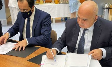 هبة قبرصية لمركز غسل الكلى في مستشفى الروم