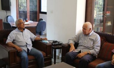 أسامة سعد عرض مع وفد اللجان الشعبية الأمور الحياتية داخل المخيمات
