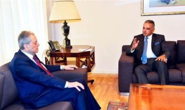 وزير الثقافة التقى السفير السوري ونقاش حول الوثيقة الوطنية