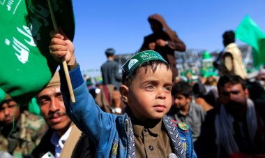 مقتل 82 يمنيا على الأقل في غارات للتحالف على منطقتين قرب مأرب