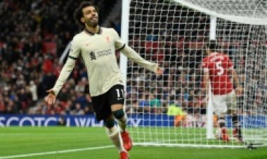 ليفربول يذل يونايتد 5-صفر في معقله بثلاثية تاريخية لصلاح