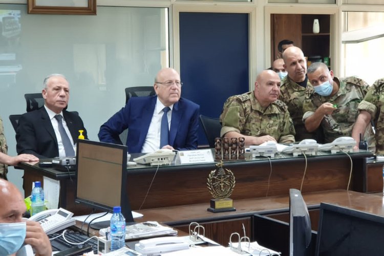 ميقاتي وسليم في غرفة عمليات قيادة الجيش لمتابعة مجريات الاوضاع