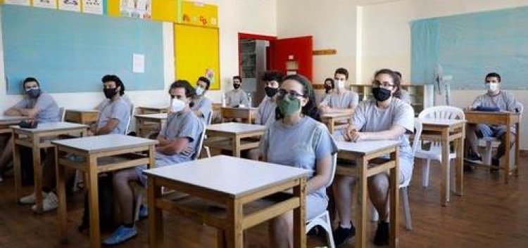 المناهج.. نحو تقليص ثالث منذ العام 2016