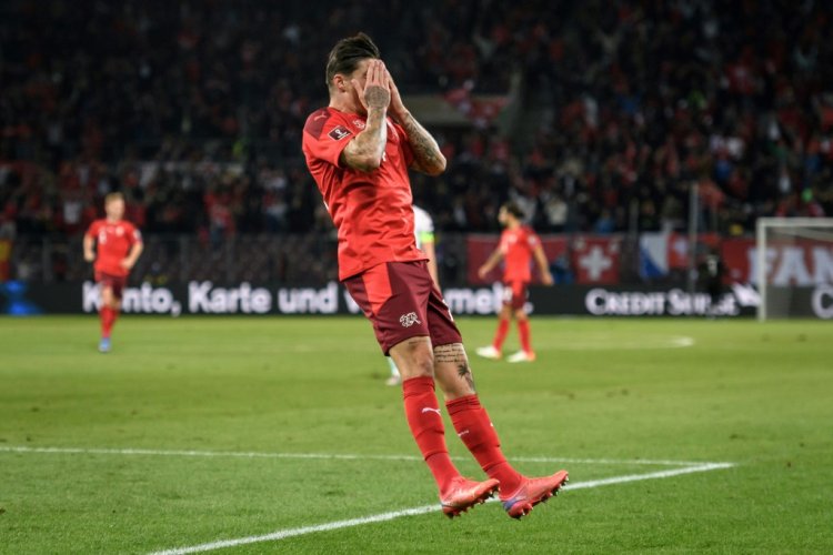 سويسرا تستعيد نغمة الانتصارات وتضيق الخناق على إيطاليا