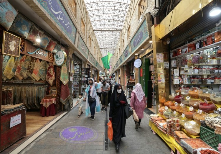 الحكومة الإيرانية تعتزم فرض ضرائب على الثروات العقارية