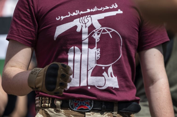 امين السيد: لن تستطيعوا النيل من سلاح المقاومة