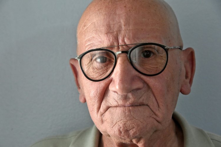 جزائري ناج من قمع تظاهرة 1961 في باريس يروي "وحشية" الشرطة الفرنسية