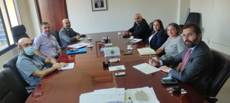 ياسين عرض مع وفد البنك الدولي التعاون وإمكانية دعم برامج ادارة النفايات الصلبة