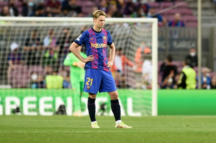 بطولة إسبانيا: برشلونة يعلن إصابة دي يونغ في الفخذ