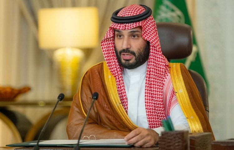 ولي العهد السعودي يؤكد ضرورة التوصل إلى حل سياسي في اليمن