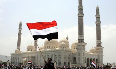 الحكومة اليمنية تسحب سفيرها من لبنان