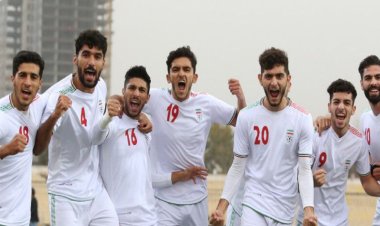 بالصورة: حقائب المنتخب الايراني "تدهش" اللبنانيين.. والسبب؟