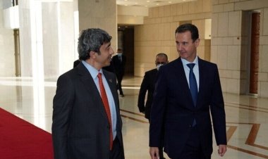 وزير الخارجية القطري يدعو إلى وقف تطبيع العلاقات مع دمشق