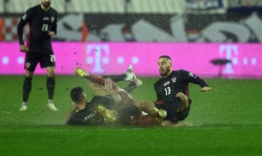 هدف عكسي يضع كرواتيا في النهائيات ويحرم روسيا التأهل المباشر