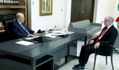 رئيس الجمهورية عرض مع وزير الدفاع الاوضاع الامنية في البلاد