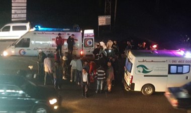 3 جرحى بارتطام حافلة لنقل الركاب بحائط على طريق عام بحنين- المحمرة