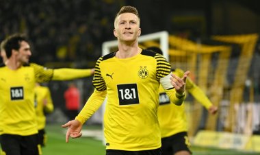دورتموند يُسقط شتوتغارت ويضيّق الخناق على بايرن