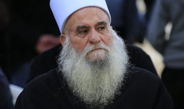 سماحة شيخ العقل بمناسبة عيد الإستقلال: نتطلّع إلى المسؤولين السياسيين أن يحذوا حذوَ أبطال الإستقلال حتّى يعود وجه لبنان المشرق