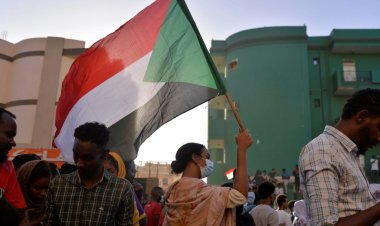 السودان يفرج عن سياسيين موقوفين منذ الانقلاب بعد اتفاق سياسي لم يرض الجميع