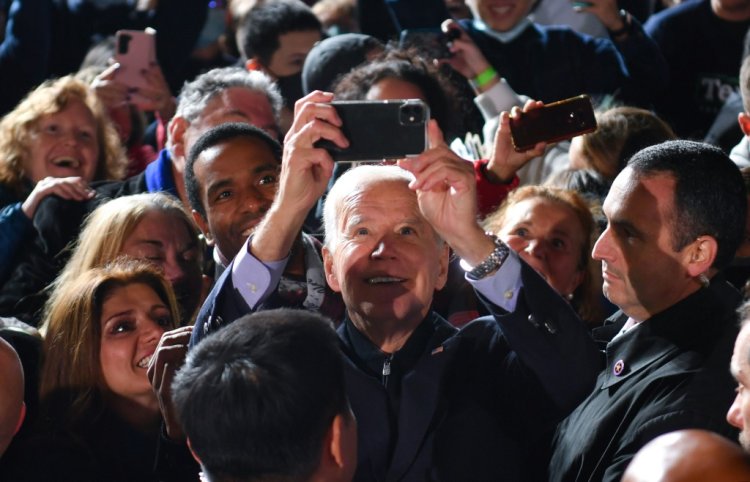 رهان بايدن على تحقيق الازدهار رهن بتصويت الكونغرس