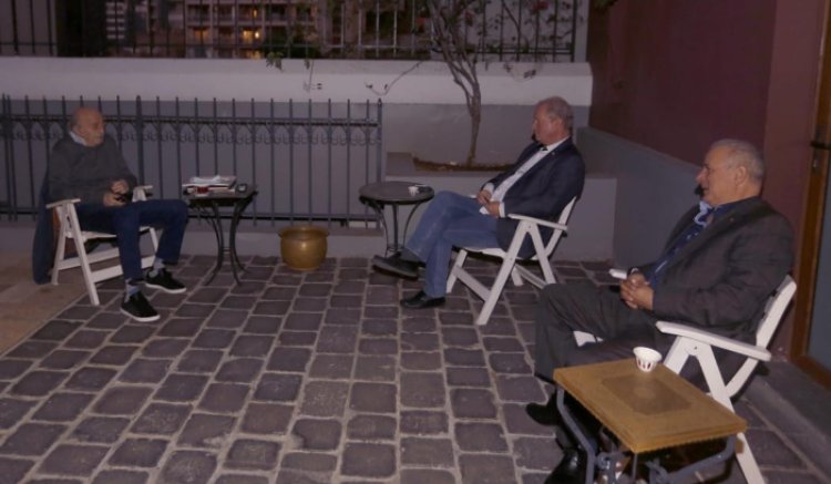 جنبلاط عرض التطورات مع رئيس حزب الأحرار