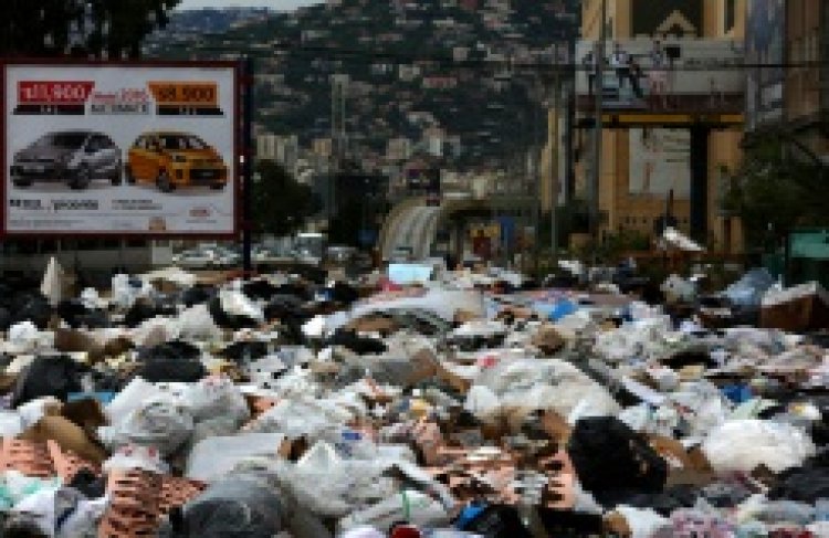 وزير البيئة اللبناني يرى في الانهيار الاقتصادي "فرصة" لتحسين إدارة ملف النفايات