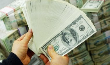 ارتفاع صباحي للدولار في السوق الموازية