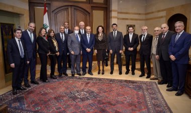 حاكمية مصرف لبنان من عين التينة: اعداد إقتراح يضمن قانونية أموال المودعين