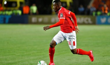 بطولة مصر: الأهلي يفسخ عقده مهاجم النيجيري أجايي