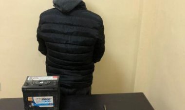 توقيف احد افراد عصابة نفذت أكثر من 14 عملية سرقة بطاريات واطارات سيارات