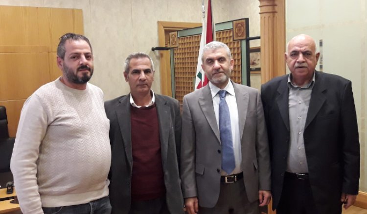  وفد "عمال المخابز" سلم بيرم مذكرة بمطالبهم