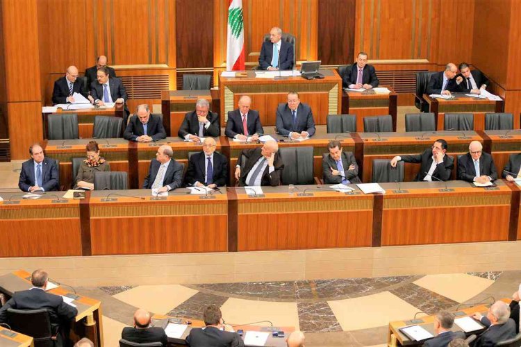 النائبان نصر الله وعلامة تقدما باقتراح قانون معجل لانصاف حملة المجاستير والدكتوراه في التعليم الرسمي