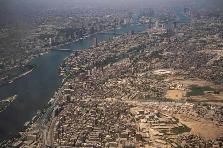 مصر تفرج عن الناشط الحقوقي باتريك زكي بعد 22 شهرًا من توقيفه