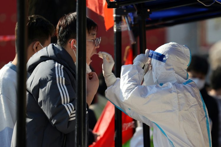 الصين تعاقب مسؤولين في شيآن بسبب انتشار كوفيد-19