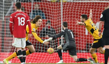 ولفرهامبتون يصعق مانشستر يونايتد في أولد ترافورد
