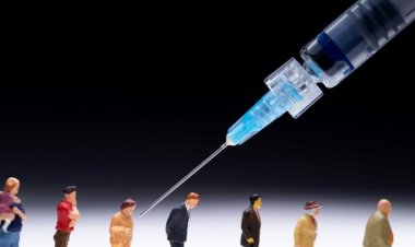 وزير الصحة يتسلم من سفيرة الدانمارك 429 الف  جرعة من لقاح مودرنا