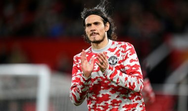 كافاني يرغب في البقاء في مانشستر يونايتد بحسب رانغنيك