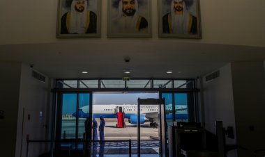 انفجار وحريق في أبو ظبي ناجمين على الأرجح عن طائرات مسيرة وفق الشرطة