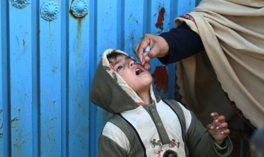 عام بلا إصابات بشلل الأطفال في باكستان لكن الحذر من اللقاحات مستمر