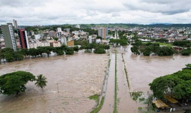 ارتفاع حصيلة ضحايا العاصفة الاستوائية "آنا" في مدغشقر والموزمبيق ومالاوي إلى 77 قتيلاً