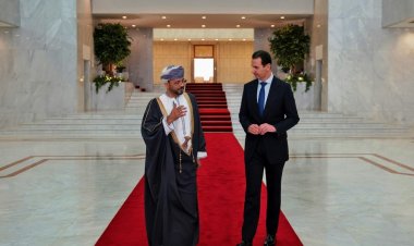 وزير خارجية عُمان يؤكد من دمشق بذل جهود "للمّ الشمل" العربي