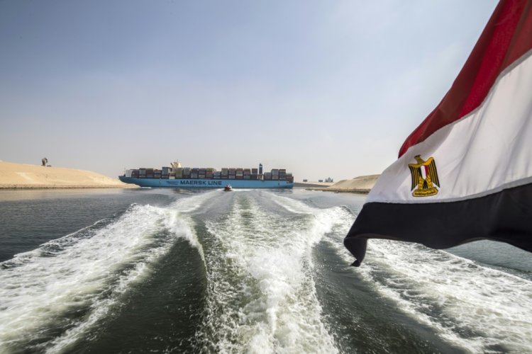 قناة السويس حققت عائدات قدرها 6,3 مليارات دولار في 2021 بزيادة 13%