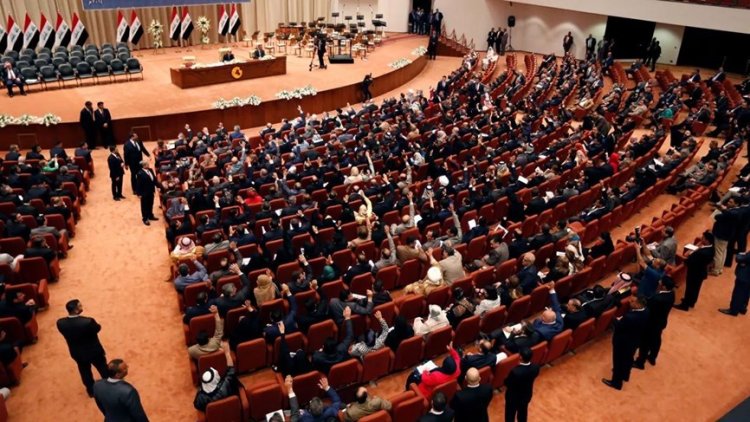 تعليق موقت لعمل رئاسة البرلمان العراقي الجديد