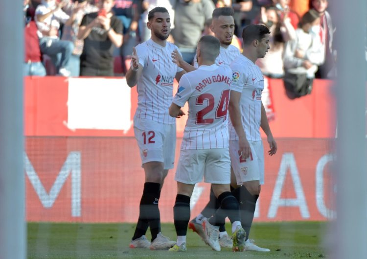 بطولة إسبانيا: اشبيلية يواصل الضغط على ريال مدريد وبيتيس نزيف النقاط