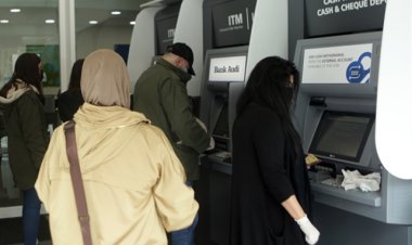خطة الحكومة للإنقاذ: شطب أموال المودعين؟