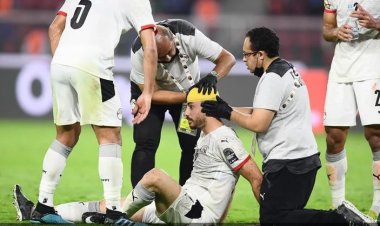 لاعب مصري خاض مباراة الكاميرون مصابا.. ثم "7 غرز"