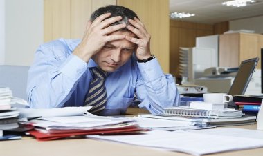 اليكم سبب الصداع عند الإصابة بمتحور "أوميكرون"