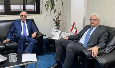 واقع الصحافة اللبنانية بين القرم والقصيفي